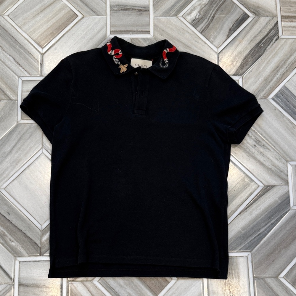 Gucci Black Polo with Red and Beige Embroidered snake collar with a gold bee